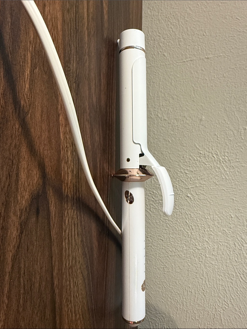 T3 White and Rose Gold Styling Iron